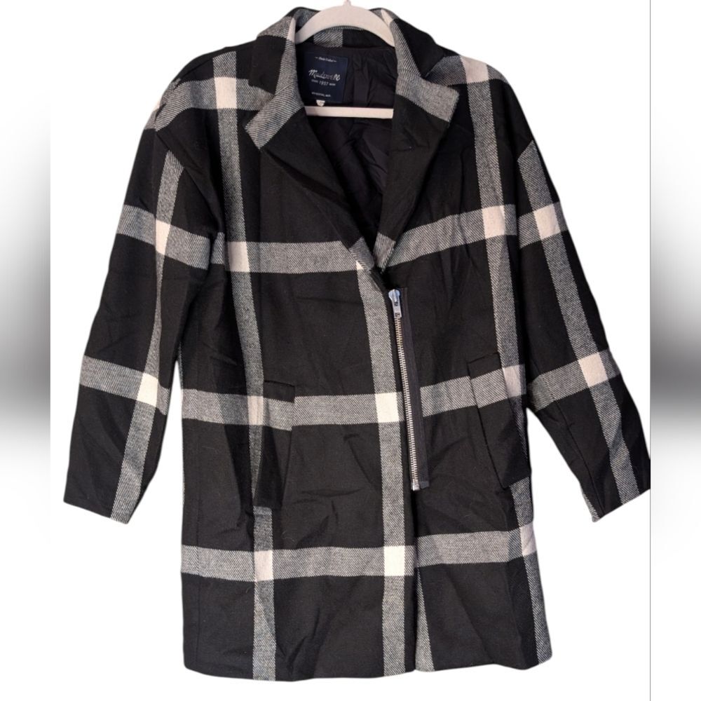 Madewell Checkmark Zip Coat in a black and white plaid size Small
